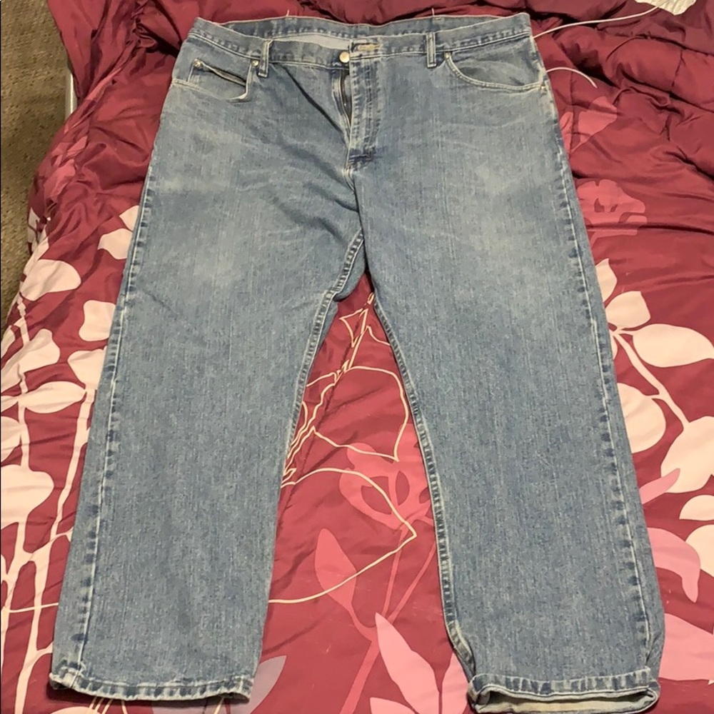 Wrangler men’s blue jeans 42x32